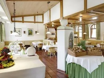 Отель Johannesbad Vitalhotel Jagdhof Бад-Фюссинг